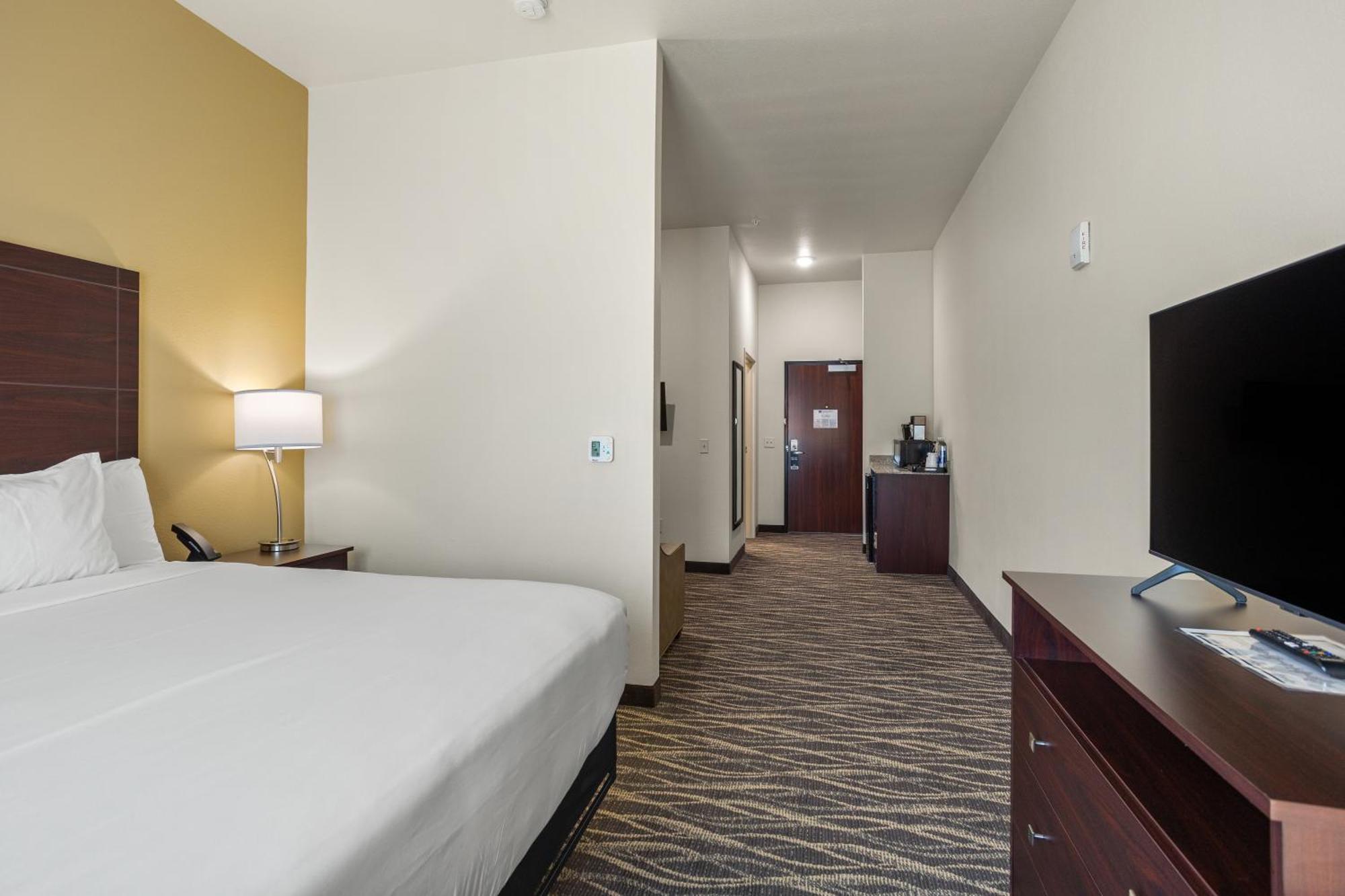 Hotel Cobblestone & - Bay 4*