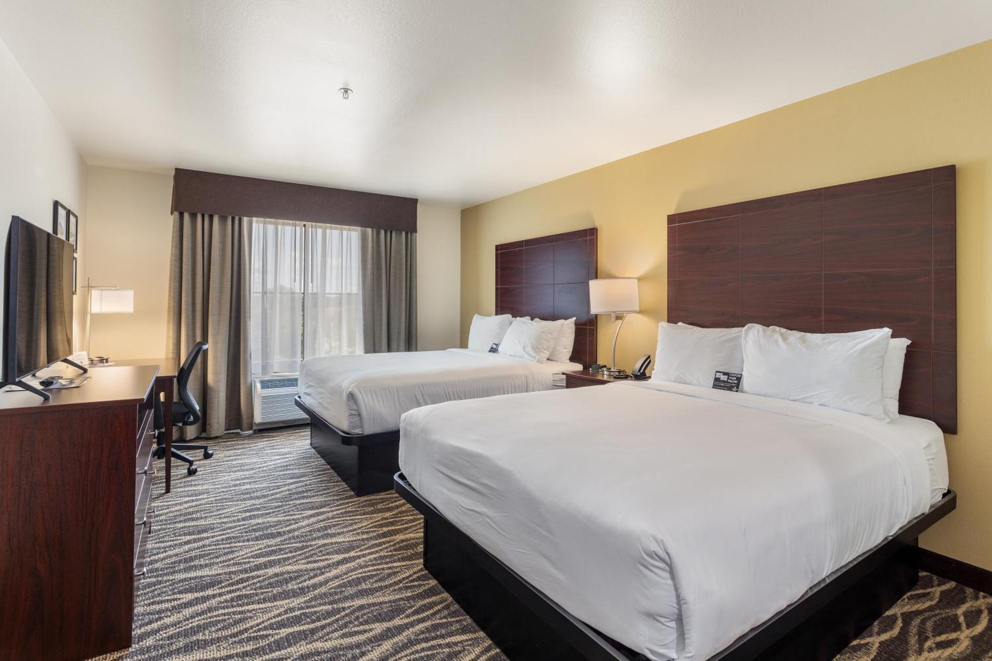 Hotel Cobblestone & - Bay 4*